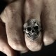 Omega Rotten - klassischer anatomisch korrekter Totenkopf Ring mit Spezial Finish! Biker Ring Bikerschmuck Rocker Schmuck