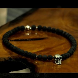 Gazer Lava - Totenkopf-Anhänger mit Kette aus Lava. Massiv, handgefertigt Silber. Totenkopfkette Bikerschmuck Rocker Schmuck
