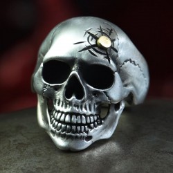 Omega HeadShot - klassischer anatomisch korrekter Totenkopf Ring mit Kopfschuss! Silber Ring Bikerschmuck Rocker Schmuck